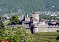 Достопримечательности Беллинцоны — города трех замков