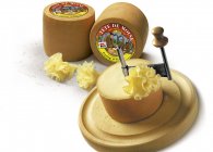 Сорта швейцарского сыра